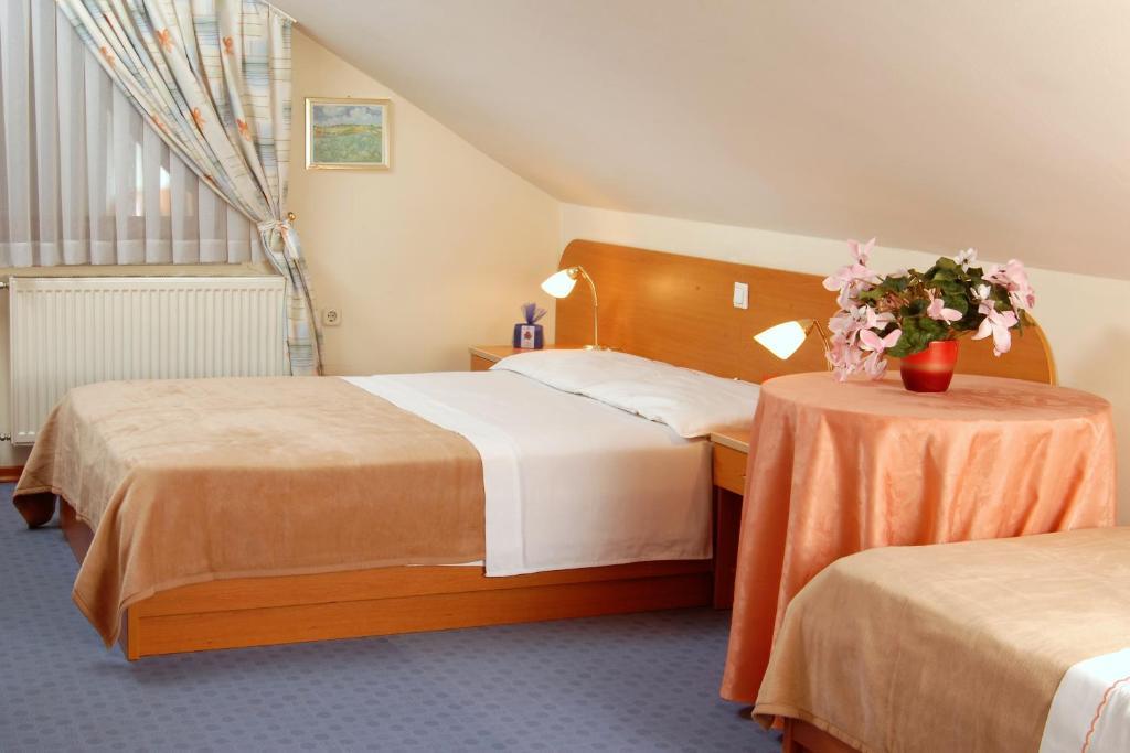 Guesthouse Bajc Vrhnika Room photo